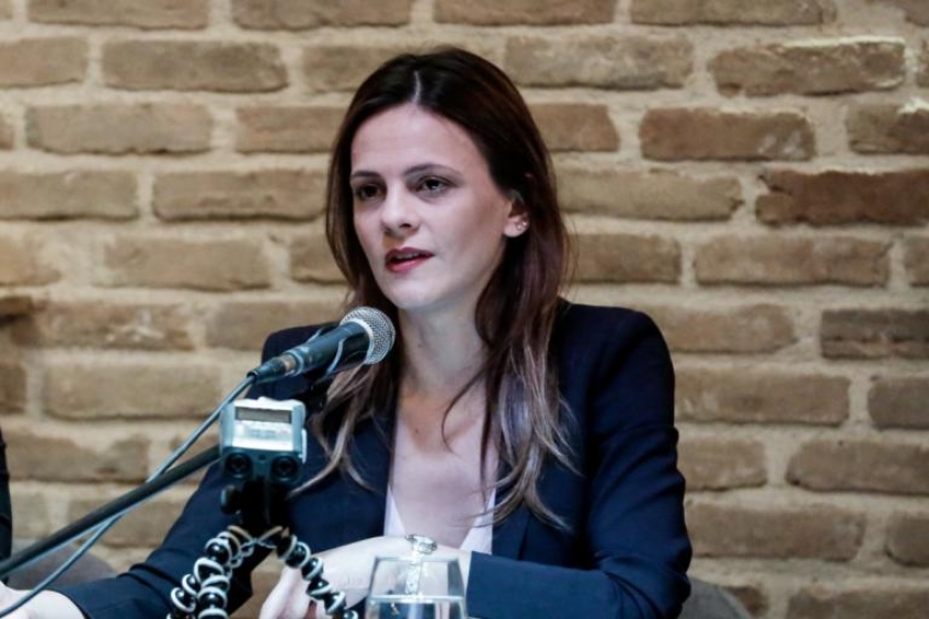 Αχτσιόγλου: Η αύξηση του κατώτατου μισθού αλλάζει “σελίδα” για τους εργαζόμενους