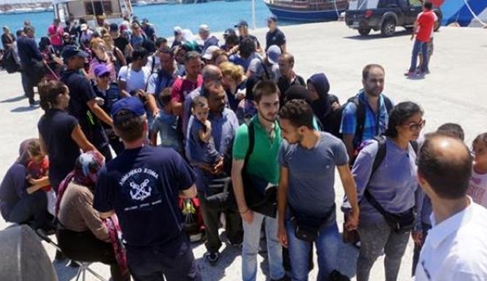 Στην Καβάλα αποβιβάστηκαν 450 πρόσφυγες από τη Μυτιλήνη