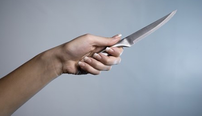 Θύμα bullying η σπουδάστρια της σχολής Νοσηλευτών του ΟΑΕΔ που τραυμάτισε με μαχαίρι τρεις συμμαθήτριές της