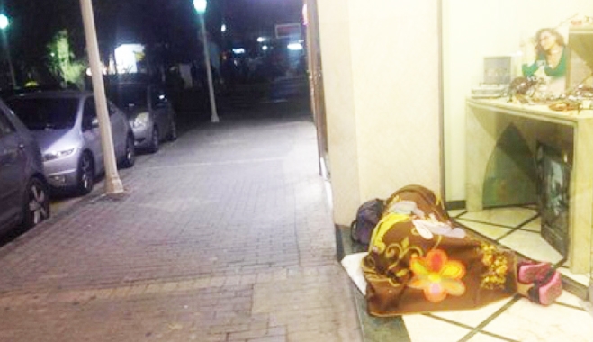 48χρονη δεν είχε χρήματα να επιστρέψει στην Κω &amp; βρέθηκε άστεγη στο κέντρο της Ρόδου