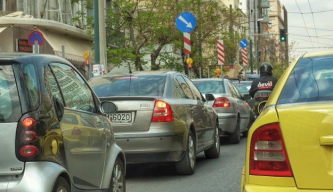 Τέλη κυκλοφορίας: Βρέχει χαράτσια! Πόσα θα πληρώσουμε για τα αυτοκίνητα (ΠΙΝΑΚΕΣ)