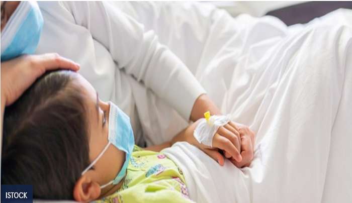 Εκρηξη ιώσεων στα παιδιά: Τα κρούσματα γρίπης περισσότερα από τα κρούσματα κορονοϊού - Γεμίζουν τα νοσοκομεία