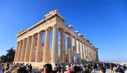 Καιρός σήμερα: 31 βαθμοί στην Αττική και άνεμοι 7 μποφόρ στο Αιγαίο
