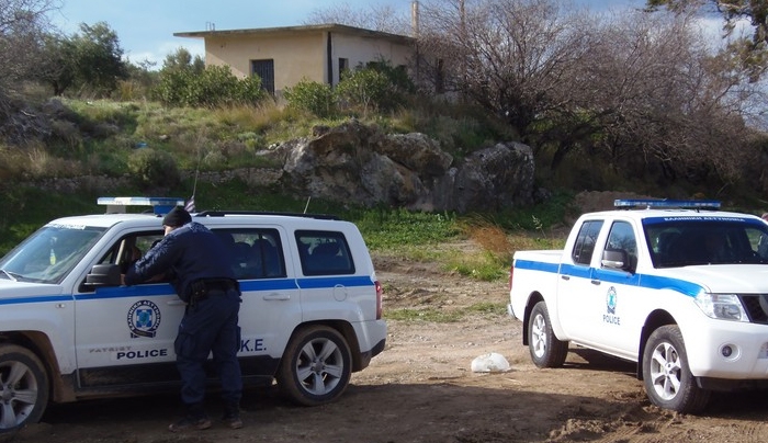 ΛΙΜΝΗ: ΑΠΟΔΟΚIΜΑΣΙΕΣ στην αλλαγή φρουράς των ΜΑΤ: "ΕΙΣΤΕ ΗΡΩΕΣ"