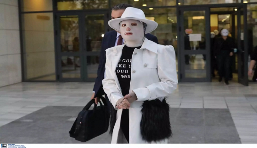 Ιωάννα Παλιοσπύρου στο Live News: «Μπορώ πλέον να κυκλοφορώ άνετα με την μάσκα»