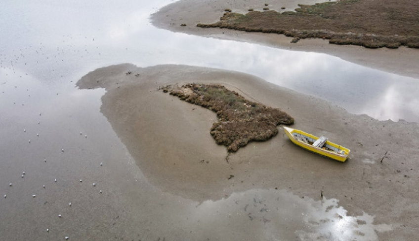 Γιατί υποχωρεί η θάλασσα στις ακτές, σε περιοχές της χώρας: Πού οφείλεται το φαινόμενο -Οι ειδικοί εξηγούν [εικόνες, βίντεο]