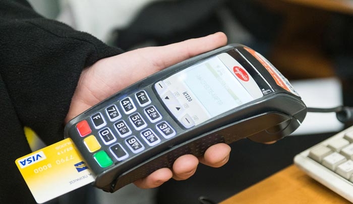 Ερχονται από αύριο πρόστιμα 1.000 ευρώ σε επιχειρήσεις