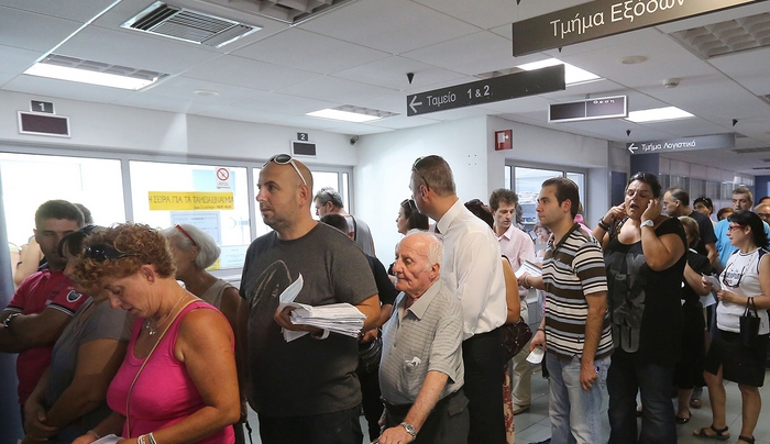 Χαράτσι έως 2.060 ευρώ από τη φοροεπιδρομή του ΣΥΡΙΖΑ