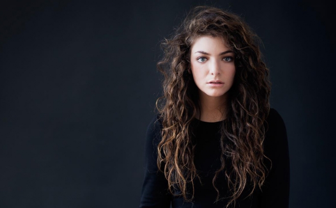 Ακούστε το νέο single της Lorde “Tennis Court”