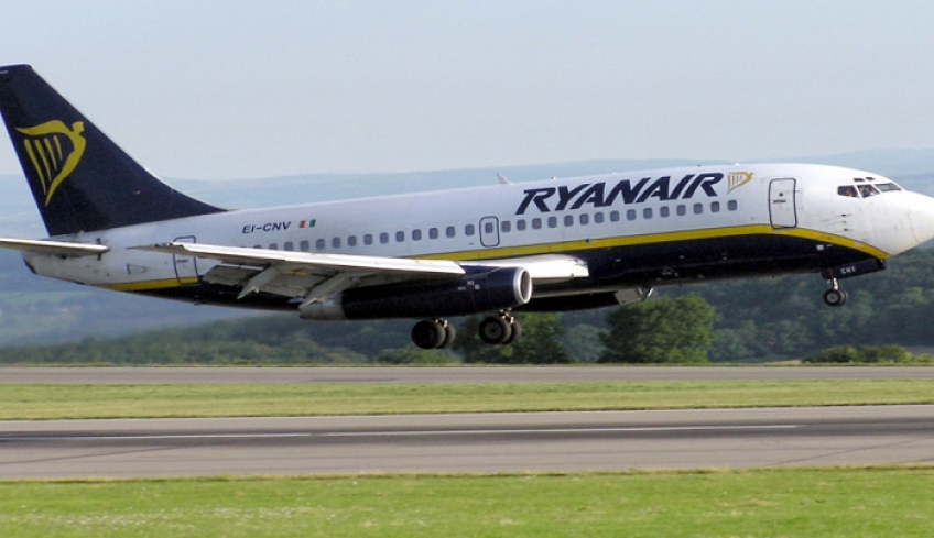 Ryanair: Μεγάλη άνοδος των κρατήσεων Βρετανών και Ιρλανδών για διακοπές στην Ελλάδα