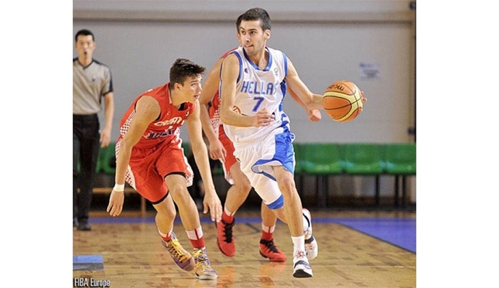 Στις κλήσεις της Εθνικής Νέων, Σκούφης, Μαστόρος και Παπαδάκης