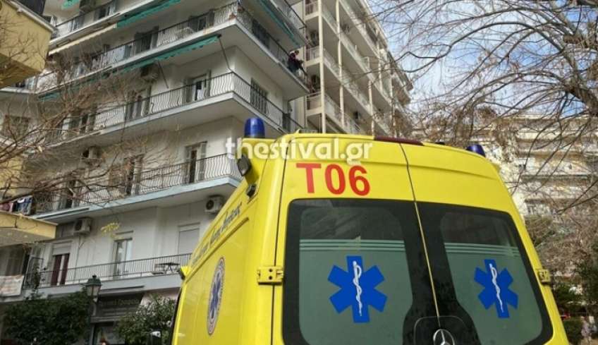 "Βουτιά" θανάτου 66χρονης δίπλα από περαστικούς: "Θα αυτοκτονήσω", είπε στον γιο της και έπεσε από το μπαλκόνι