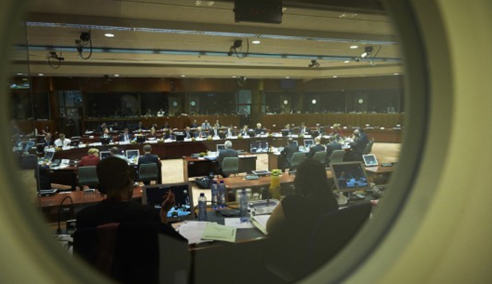 Κρίσιμες 48ωρες διαπραγματεύσεις για συντάξεις και ΦΠΑ στα νησιά