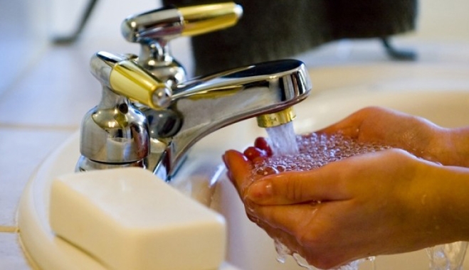 Τι κερδίζετε αν πλένεστε με κρύο νερό εκτός από το "ΚΡΥΟ"