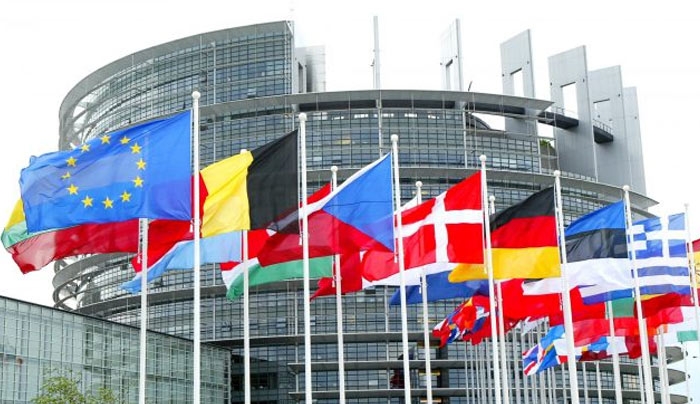 Τέλος στις χρεώσεις περιαγωγής στην Ε.Ε. : το τελευταίο βήμα στη νομοθετική διαδικασία