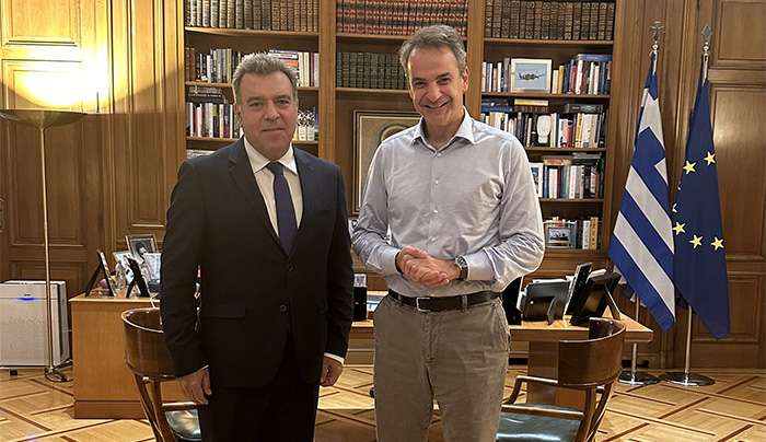 «Συνάντηση του Μάνου Κόνσολα με τον Πρωθυπουργό στο Μέγαρο Μαξίμου για την Περιφερειακή Ανάπτυξη»