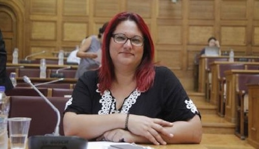 Σοκαριστική καταγγελία: Παπάς στην Τήλο δεν έδινε φέρετρο για να ταφεί νεκρός