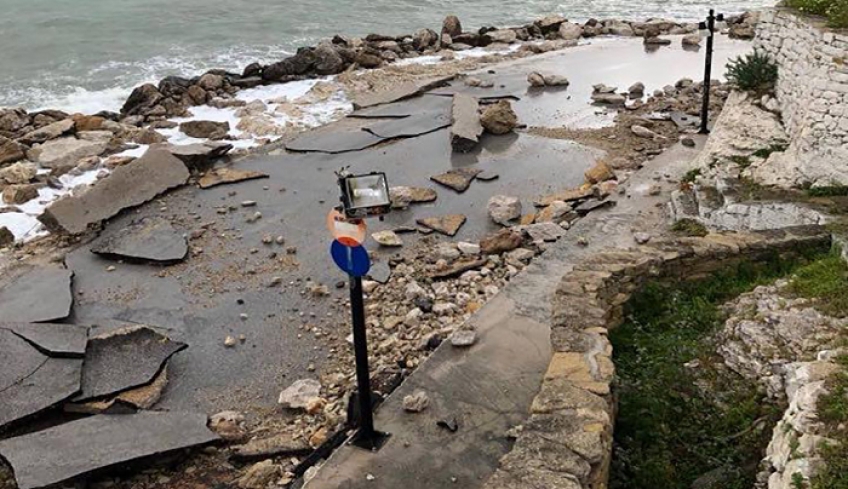 Ζημιές προκλήθηκαν στο νησί της Καρπάθου λόγω της έντονης θαλασσοταραχής