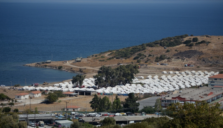 Καρά Τεπέ: Η πρώτη φάση του νέου προσωρινού ΚΥΤ στη Λέσβο (vid)