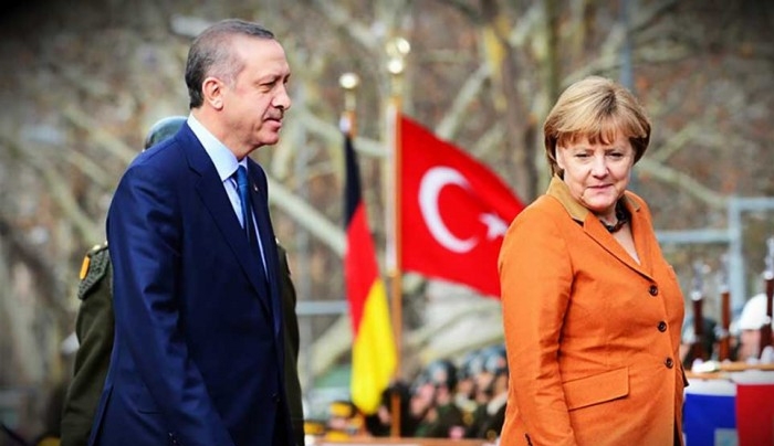 H «Die Welt» αποκαλύπτει τη συμφωνία Μέρκελ με Ερντογάν για το προσφυγικό