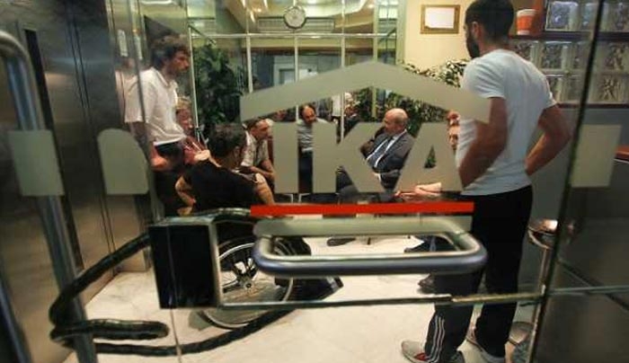 ΙΚΑ: Δεν χάνεται η ρύθμιση των 100 δόσεων εάν μεταγενέστερα επιβληθεί πρόστιμο