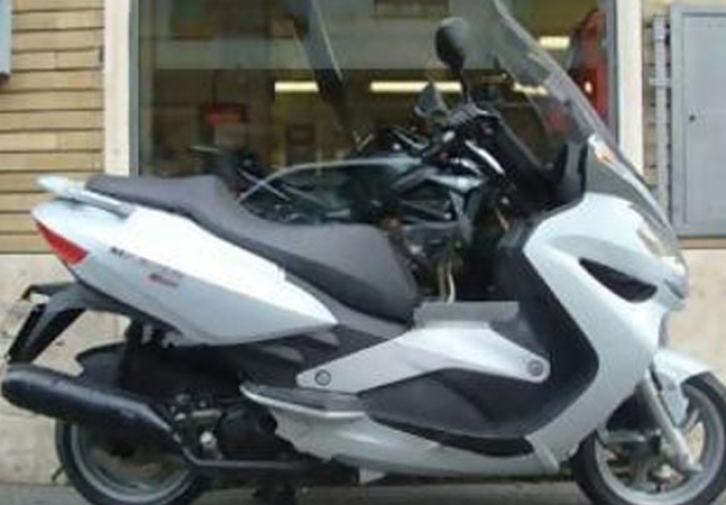 Χρωστούσε στην εφορία πάνω από 2.000.000€ και του κατέσχεσαν το μηχανάκι!