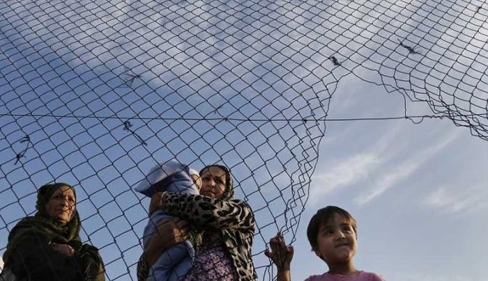 Μετεγκατάσταση προσφύγων με ρυθμό ...χελώνας