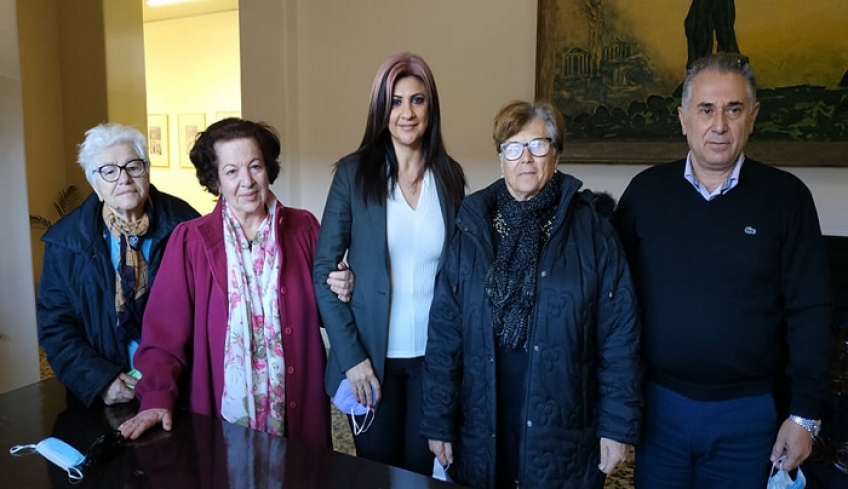 Πλούσια δώρα -“προίκα” σε δύο μωρά που γεννήθηκαν στην Κάλυμνο