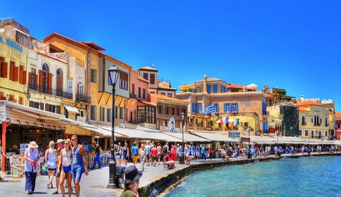 Airbnb: Οι ελληνικές πόλεις με τις περισσότερες καταχωρήσεις -Κανόνες ετοιμάζει το υπ. Τουρισμού
