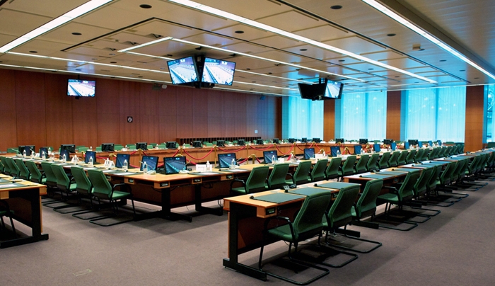 Το Eurogroup που αποφασίζει την τύχη της Ελλάδας και ο "γρίφος Σόιμπλε"