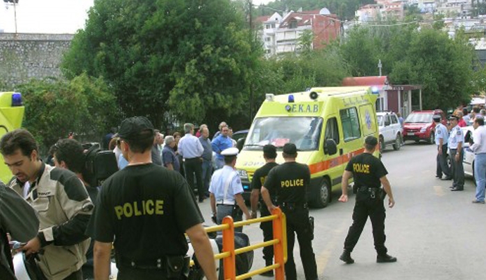 Βόλος: Η... πλάκα με τον πυροσβεστήρα έστειλε στο νοσοκομείο δύο μαθητές - Χαμός σε σχολείο της πόλης!