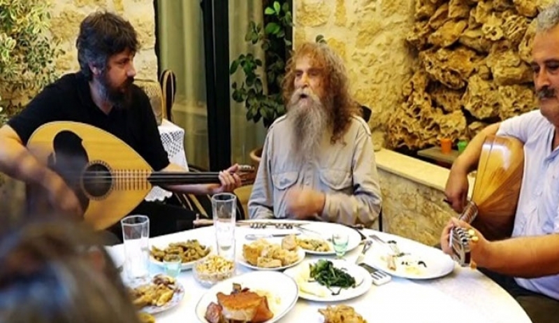 Ο τουρίστας το σκασε! Το νέο επικό βίντεο για τον Ημιμαραθώνιο Κρήτης