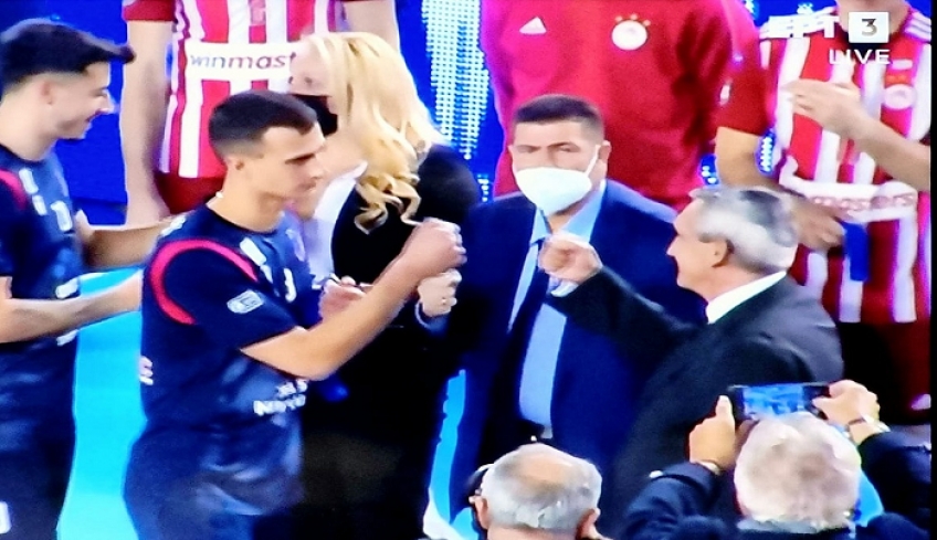 Νίκος Νικολής: «Συγχαρητήρια σε όλους για το Super Cup»