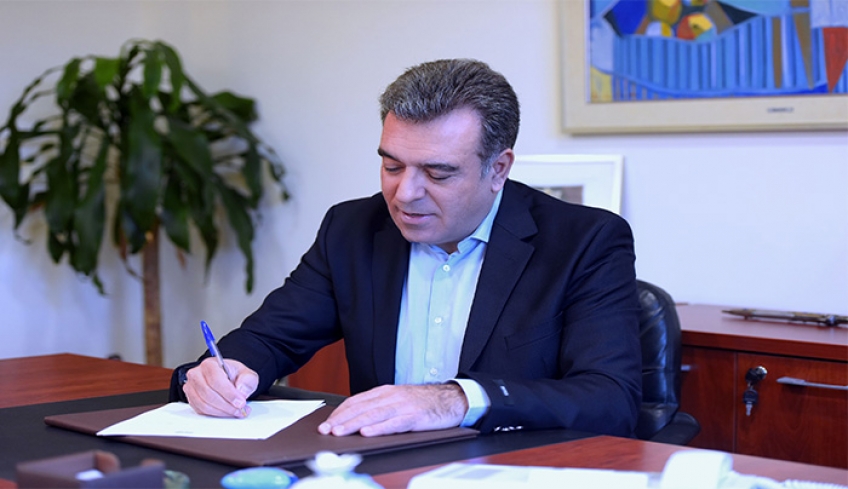 ΜΑΝΟΣ ΚΟΝΣΟΛΑΣ: «Εκπαίδευση εξ’ αποστάσεως για τις δομές εκπαίδευσης του Υπουργείου Τουρισμού»
