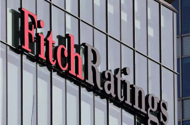 Ο οίκος Fitch έδωσε στην Ελλάδα την επενδυτική βαθμίδα