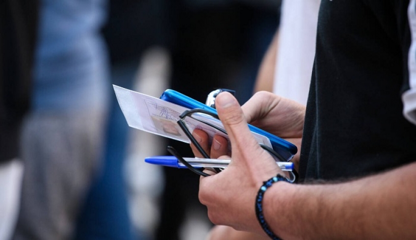 Πανελλήνιες 2019 - Βάσεις: Ποιες σχολές θα «εκτοξευτούν» και ποιες θα κάνουν «βουτιά»