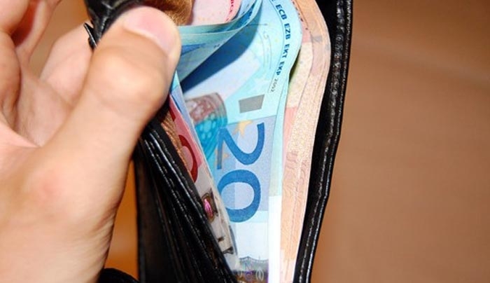 Αυτοί είναι οι νέοι μισθοί για 314.000 δημοσίους υπαλλήλους (παραδείγματα)