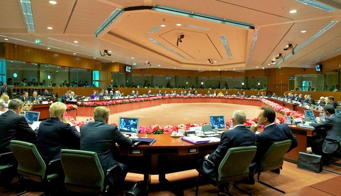Το Eurogroup εγκρίνει την δόση των 2 δισ ευρώ - Ξεκινάει η «μάχη» για την 2η υποδόση