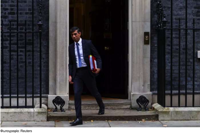 Η απρέπεια Σούνακ προς τον Μητσοτάκη με «φόντο» τα Γλυπτά του Παρθενώνα προκάλεσε κατακραυγή