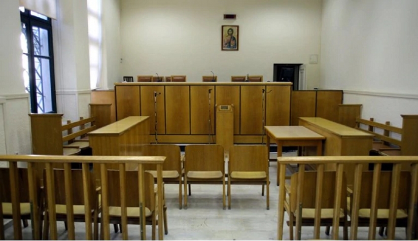 Ρόδος: Ποινική δίωξη στον 18χρονο που κατηγορείται ότι βίασε τον 13χρονο αδερφό του - Τι ομολόγησε
