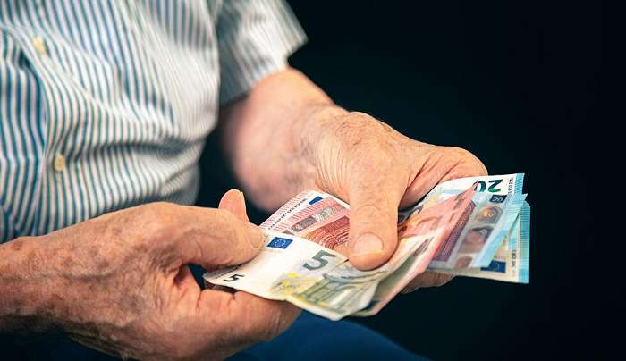 Συντάξεις Δεκεμβρίου και Ιανουαρίου: Δείτε πότε θα πληρωθούν