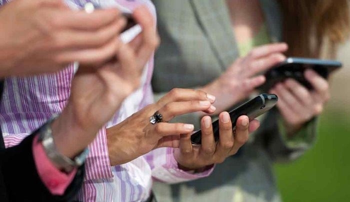 Προσοχή: Νέος ιός «χτυπά» κινητά και εμποδίζει τις κλήσεις προς τράπεζες!