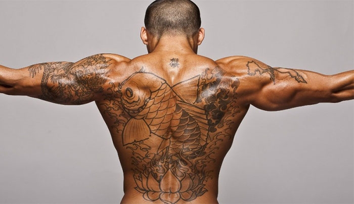 Τα τατουάζ οδηγούν σε ψευδή αποτελέσματα εξετάσεων καρκίνου – Πώς και γιατί «μπερδεύονται» τα ιατρικά μηχανήματα;