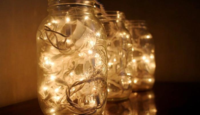 DIY της Βεράντας: Δείτε τι Μπορείτε να Φτιάξετε με Παλιά Βαζάκια! (Βίντεο)