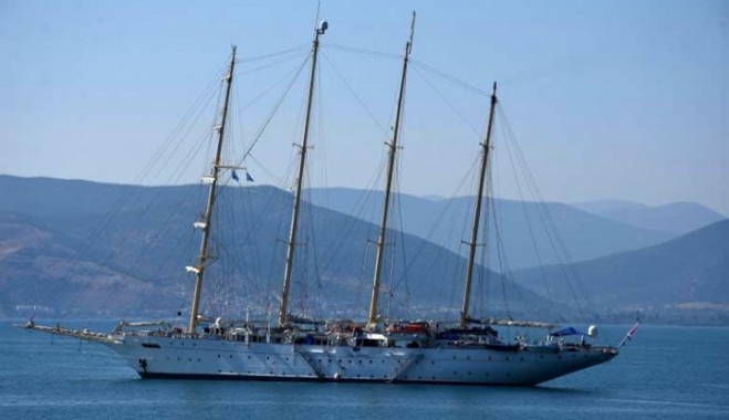 Bloomberg: Μεγάλο ενδιαφέρον για κρουαζιέρες στα ελληνικά νησιά