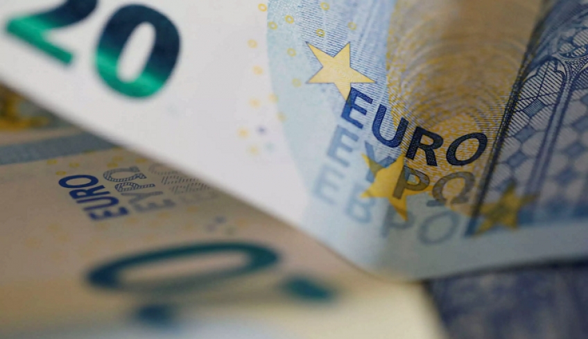 Βρούτσης για αναδρομικά: Θα δοθούν με βάση τα δημοσιονομικά