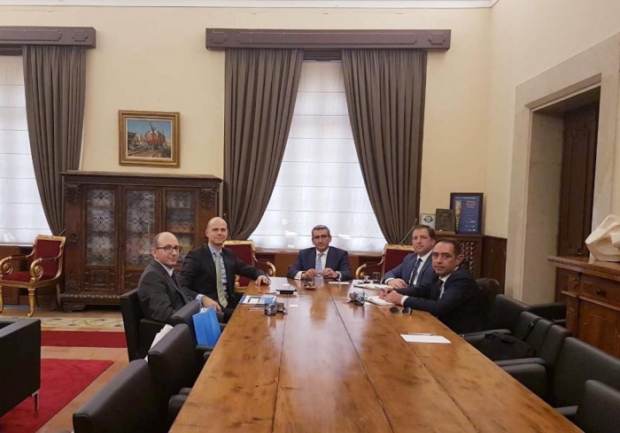 Συνάντηση εργασίας του Περιφερειάρχη Γ. Χατζημάρκου με υψηλόβαθμα στελέχη της Fraport Greece, για τα αεροδρόμια Ρόδου, Κω, Μυκόνου, Σαντορίνης