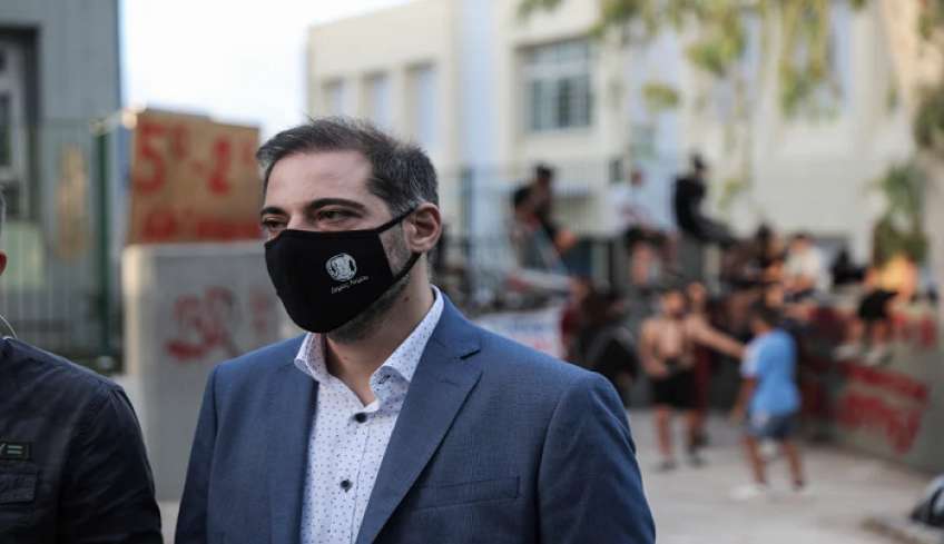 «Βόμβες» του δήμαρχου Αλίμου: «Με απειλούν μπράβοι και εν ενεργεία αστυνομικός»