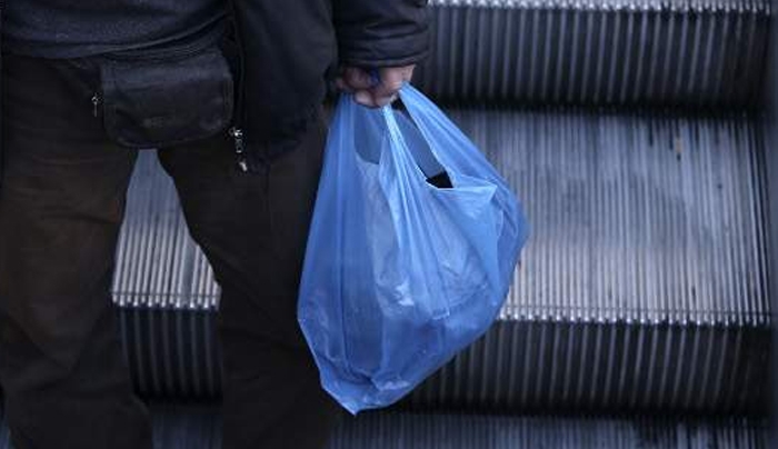 Πλαστικές σακούλες: Ξεκινάει η απόδοση του ειδικού τέλους -Οι πληρωμές και τα πρόστιμα