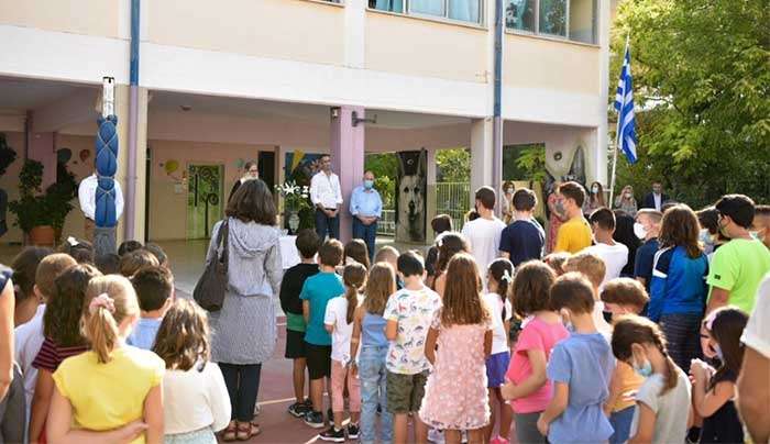 Σχολεία 2024: Τα 7 βιβλία που καταργούνται τη νέα χρονιά